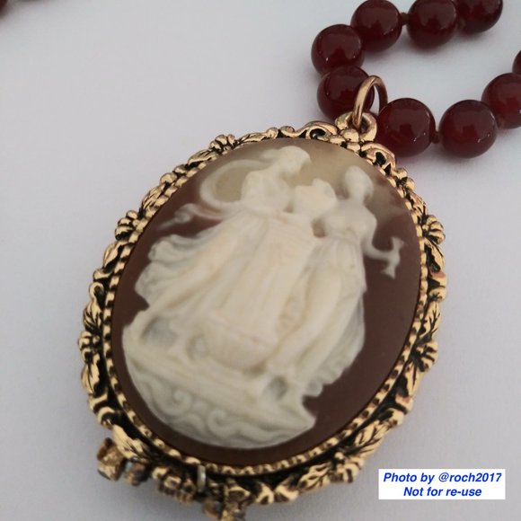Cameo Locket Garnet Bead Necklace - Picture 2 of 11